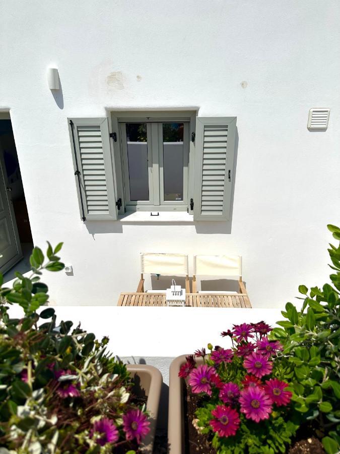 Santana Apartments Perivolos  Eksteriør billede